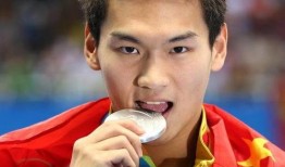 教练爆料徐嘉余视频,教练揭秘游泳健将的刻苦训练瞬间